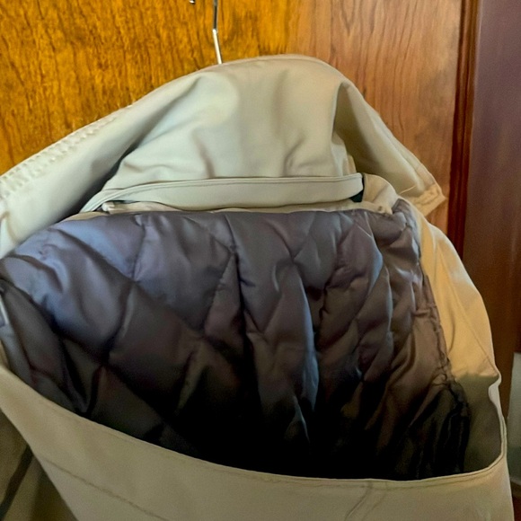 Women’s M Tan / Oatmeal Columbia Sportswear Jacket / Trench with Hood - Picture 10 of 11